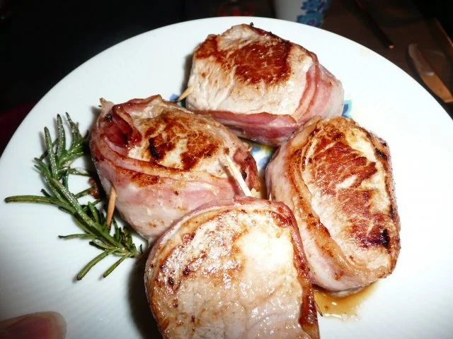 Rezept: Griechische Medaillons an Wildreis+ Wintergemüse umrahmt von Metaxa-Sahnesoße Bild Nr. 7 Griechische Medaillons an Wildreis+ Wintergemüse umrahmt von Metaxa-Sahnesoße - Rezept - Bild Nr. 7