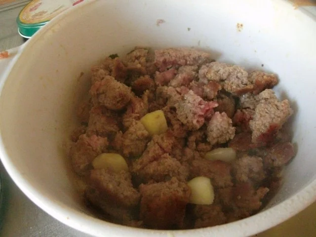 Rezept: Kürbis - Apfel - Hackfleischsuppe Bild Nr. 5 Kürbis - Apfel - Hackfleischsuppe - Rezept - Bild Nr. 5