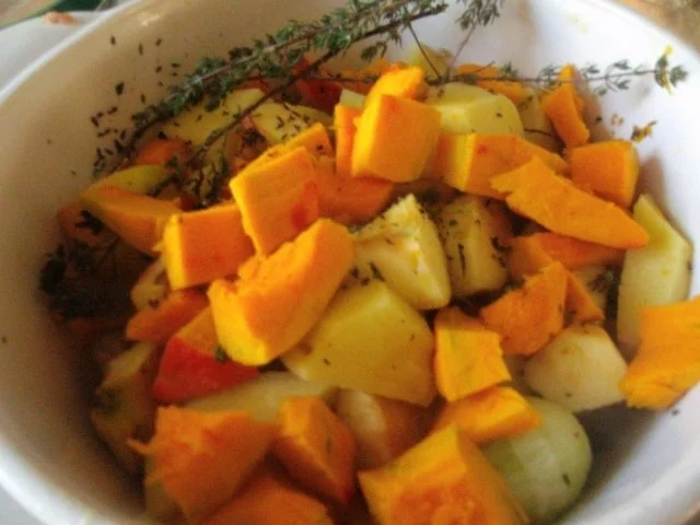 Rezept: Kürbis - Apfel - Hackfleischsuppe Bild Nr. 7 Kürbis - Apfel - Hackfleischsuppe - Rezept - Bild Nr. 7