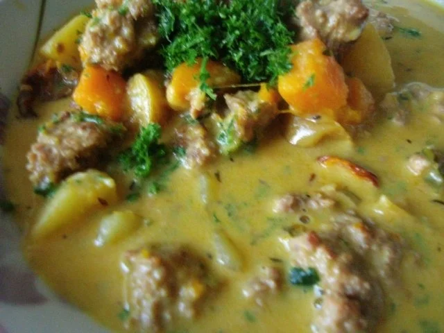 Rezept: Kürbis - Apfel - Hackfleischsuppe Bild Nr. 14 Kürbis - Apfel - Hackfleischsuppe - Rezept - Bild Nr. 14