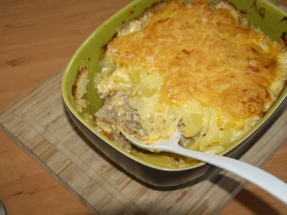 Rezept: Hack-Kartoffel -Auflauf Bild Nr. 2 Hack-Kartoffel -Auflauf - Rezept - Bild Nr. 2