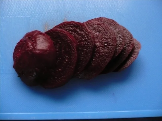 Rezept: Rote Bete - Blätter Salat Bild Nr. 2 Rote Bete - Blätter Salat - Rezept - Bild Nr. 2