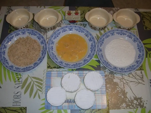 Rezept: Gebackener Camembert Bild Nr. 3 Gebackener Camembert - Rezept - Bild Nr. 3