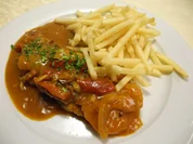 Zigeunerschnitzel (natur) dazu Pommes Frites - Rezept