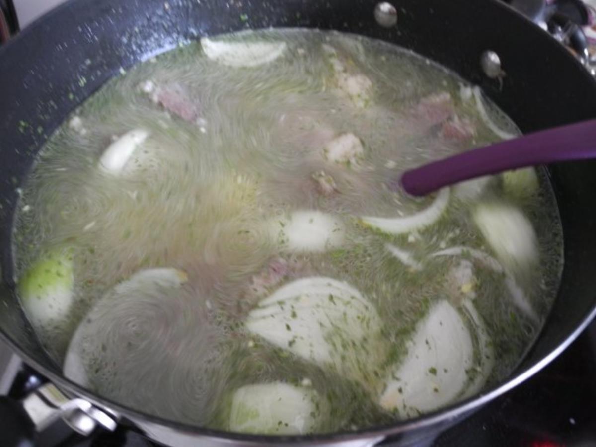 Suppe & Eintopf : Grüne Bohnensuppe mit Suppenfleisch - Rezept - Bild Nr. 7