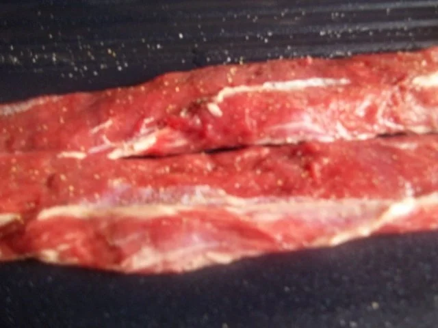 Rezept: Heidschnucken-Rücken-Filet, rosa gebraten Bild Nr. 5 Heidschnucken-Rücken-Filet, rosa gebraten - Rezept - Bild Nr. 5