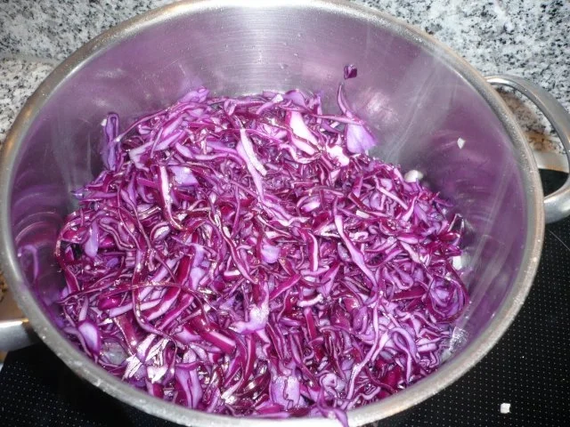 Apfel-Quitten-Rotkohl mit Verjus - Rezept - Bild Nr. 9