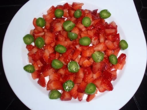 Frühstücksmüsli mit Erdbeeren und Mini-Kiwis - Rezept - Bild Nr. 9