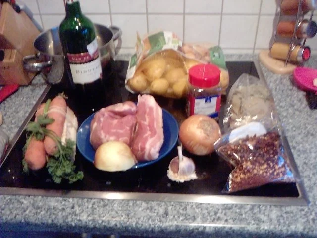 Rezept: OPA – OBELIX – TELLER ODER KESSELFLEISCH FÜR NICHT MEHR GANZ JUNGE GALLIER Bild Nr. 2 OPA – OBELIX – TELLER ODER KESSELFLEISCH FÜR NICHT MEHR GANZ JUNGE GALLIER - Rezept - Bild Nr. 2