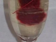 Rezept: Sektgelee mit Himbeeren Sektgelee mit Himbeeren - Rezept