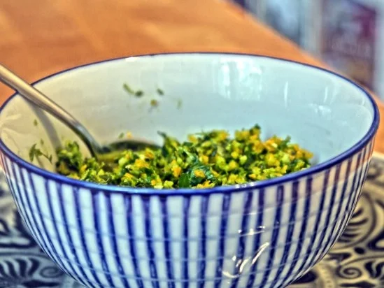 Tagliatelle mit Ochsenschwanz-Tomaten-Sugo und Orangen-Gremolata - Rezept - Bild Nr. 17