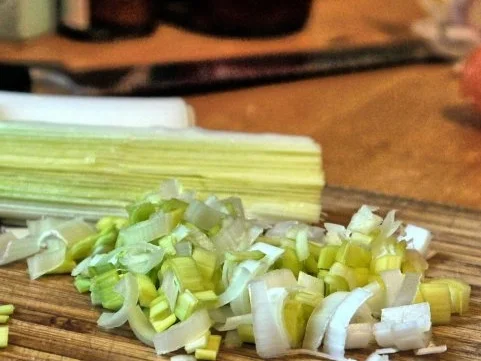 Tagliatelle mit Ochsenschwanz-Tomaten-Sugo und Orangen-Gremolata - Rezept - Bild Nr. 6