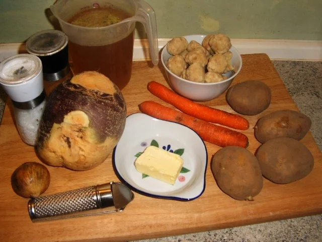 Steckrübensuppe mit kleinen Semmelknödeln - Rezept - Bild Nr. 3