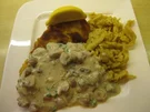 Jägerschnitzel mit selbst geschabten Spätzle - Rezept