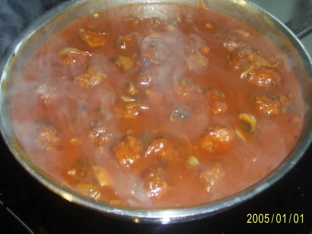 Hackfleisch: Fleischbällchen in würziger Soße - Rezept - Bild Nr. 2