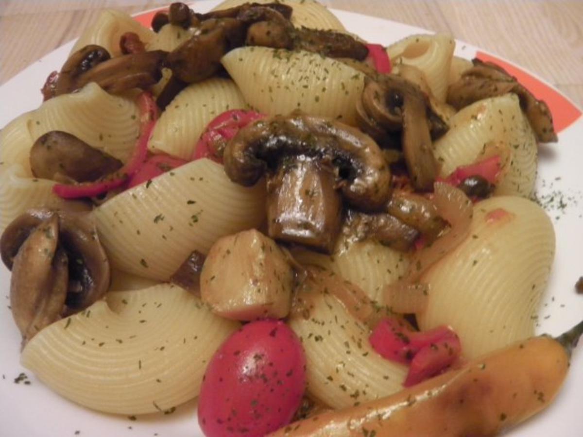 Conchiglie (Lumaconi) an Bärlauch-Pilzsoße - Rezept - Bild Nr. 5