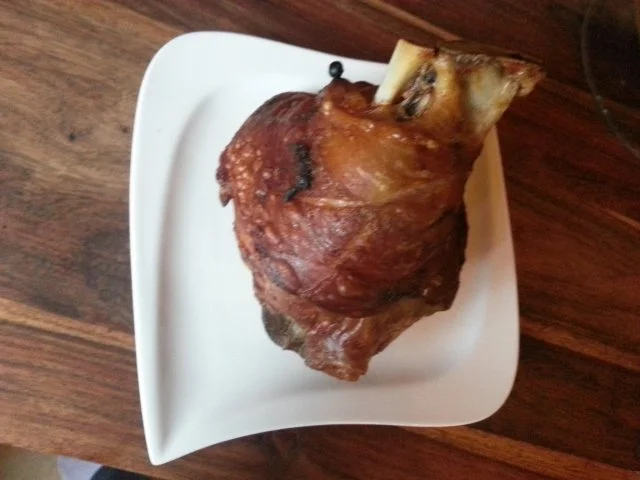 Rezept: Knusprige Schweinshaxen Knusprige Schweinshaxen - Rezept