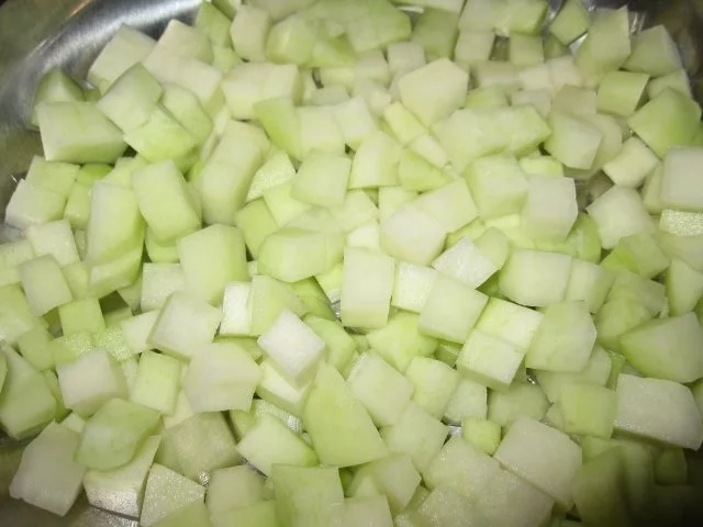 Rezept: Lammrückenfilet mit Kohlrabigemüse an Chérie Bild Nr. 3 Lammrückenfilet mit Kohlrabigemüse an Chérie - Rezept - Bild Nr. 3