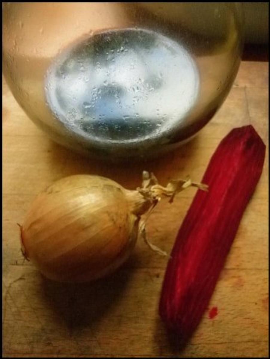 Rote-Bete-Blini mit Balsamico-Zwiebeln und Ziegencreme - Rezept - Bild Nr. 7