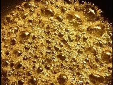 Rezept: Rote-Bete-Blini mit Balsamico-Zwiebeln und Ziegencreme Bild Nr. 9 Rote-Bete-Blini mit Balsamico-Zwiebeln und Ziegencreme - Rezept - Bild Nr. 9