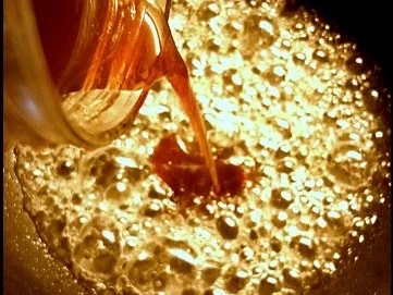 Rezept: Rote-Bete-Blini mit Balsamico-Zwiebeln und Ziegencreme Bild Nr. 10 Rote-Bete-Blini mit Balsamico-Zwiebeln und Ziegencreme - Rezept - Bild Nr. 10