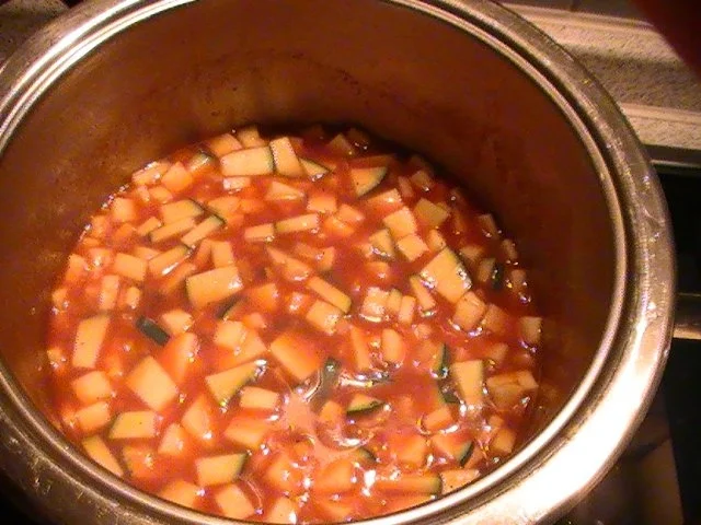 Rezept: Hähnchen mit Tomaten-Zucchini-Risotto Bild Nr. 2 Hähnchen mit Tomaten-Zucchini-Risotto - Rezept - Bild Nr. 2