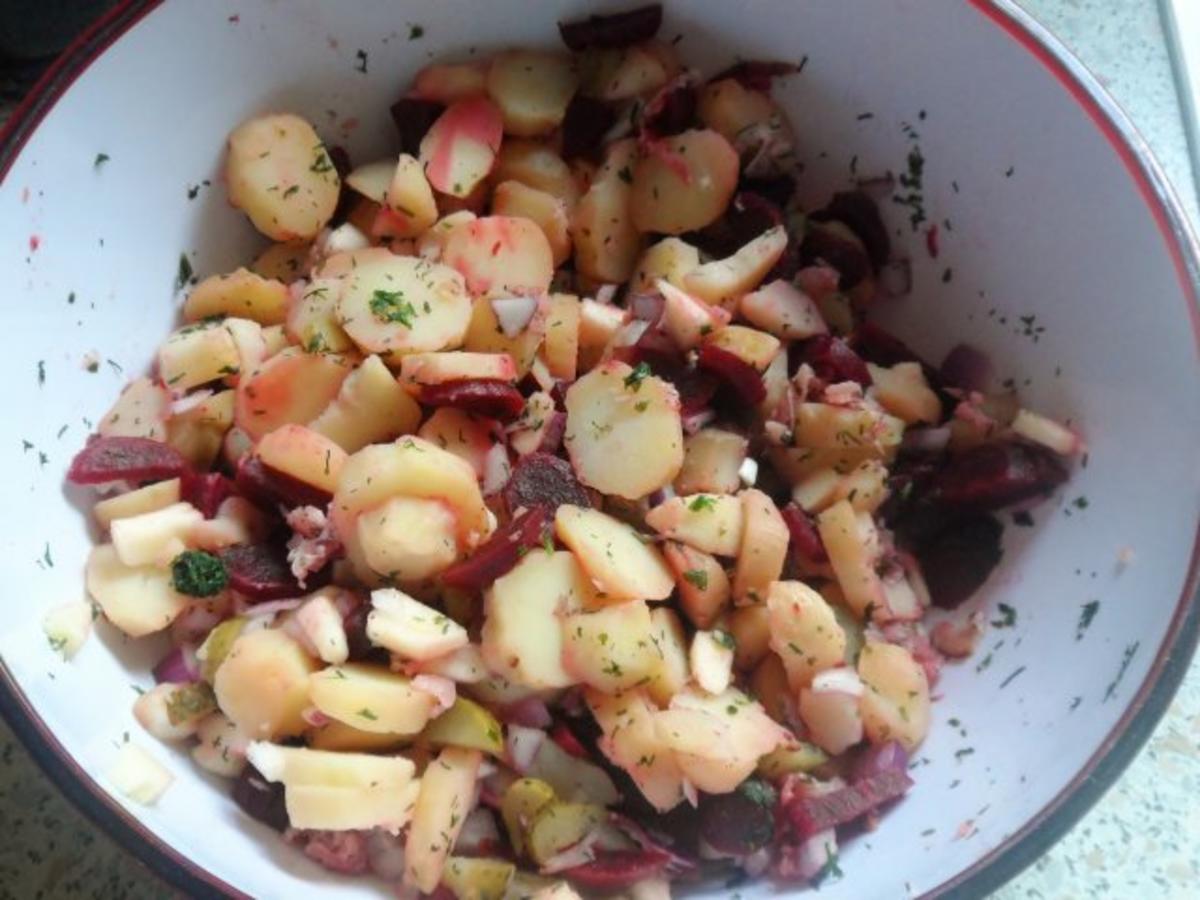 Fruchtiger Rote-Bete-Kartoffel-Salat mit Apfel und Schinken - Rezept - Bild Nr. 8