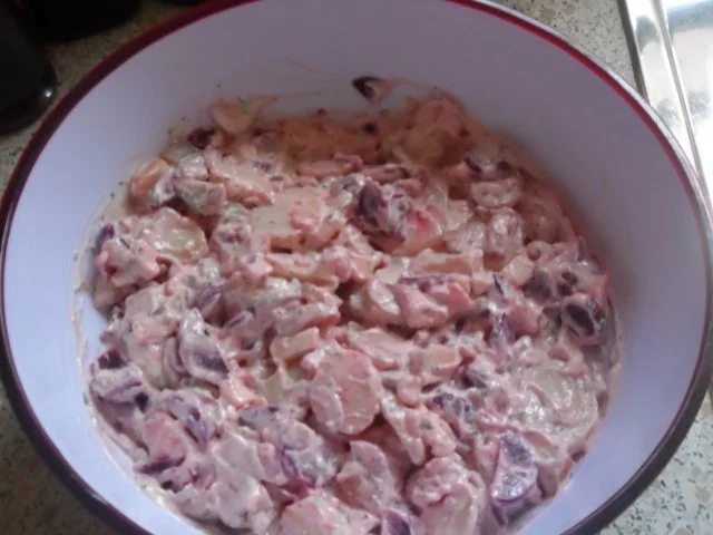 Rezept: Fruchtiger Rote-Bete-Kartoffel-Salat mit Apfel und Schinken Bild Nr. 10 Fruchtiger Rote-Bete-Kartoffel-Salat mit Apfel und Schinken - Rezept - Bild Nr. 10