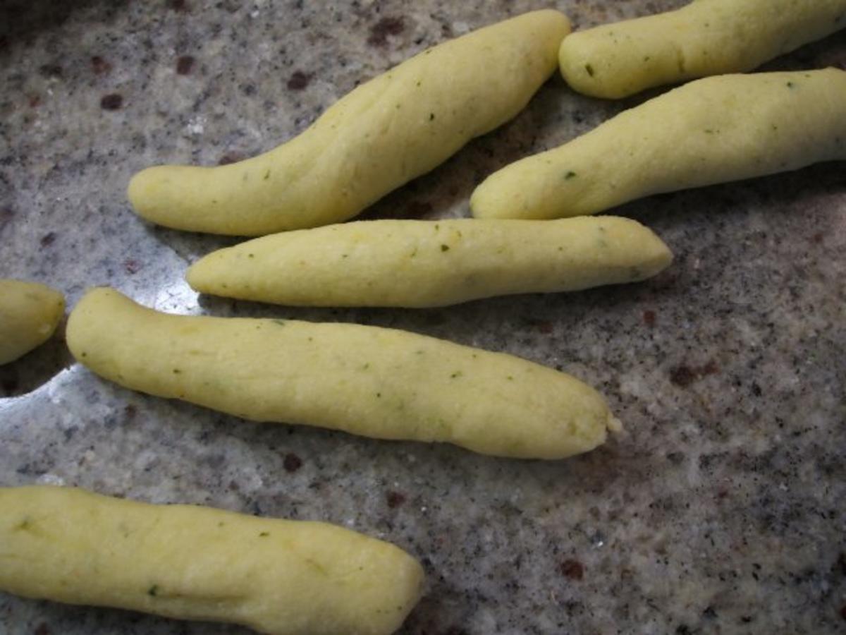 Kartoffeln: Kräuterschupfnudeln - Rezept - Bild Nr. 6