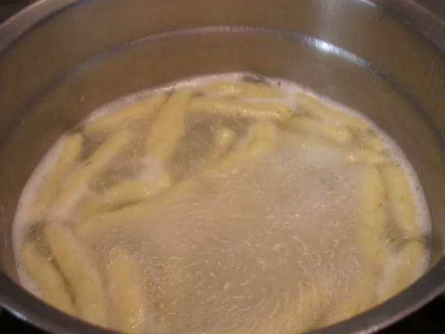 Kartoffeln: Kräuterschupfnudeln - Rezept - Bild Nr. 7