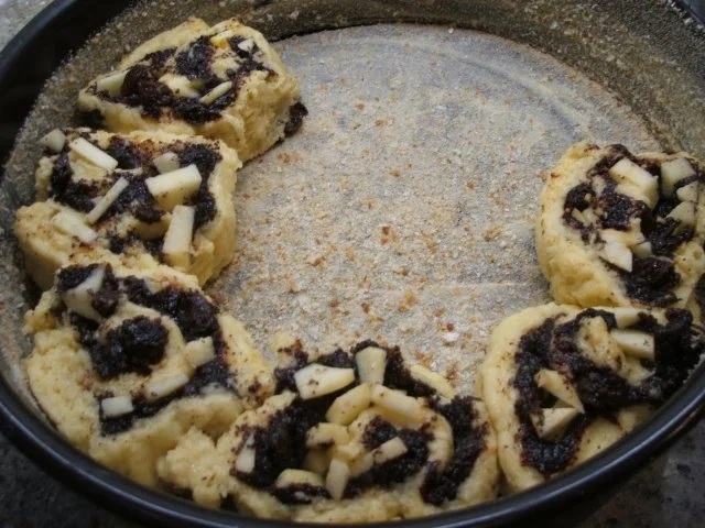 Backen: Rosenkuchen mit Mohn und Apfel - Rezept - Bild Nr. 9