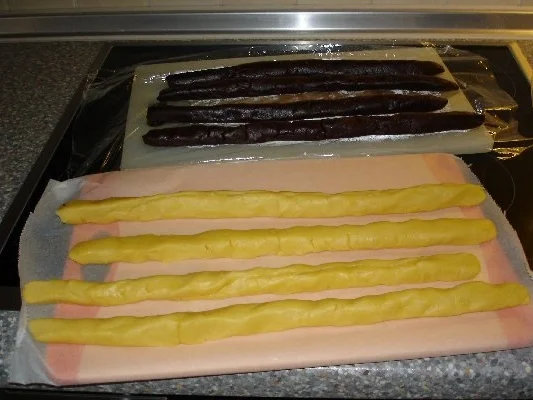 Schwarz -Weiße Husarenkrapferln - Rezept - Bild Nr. 3