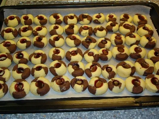 Schwarz -Weiße Husarenkrapferln - Rezept