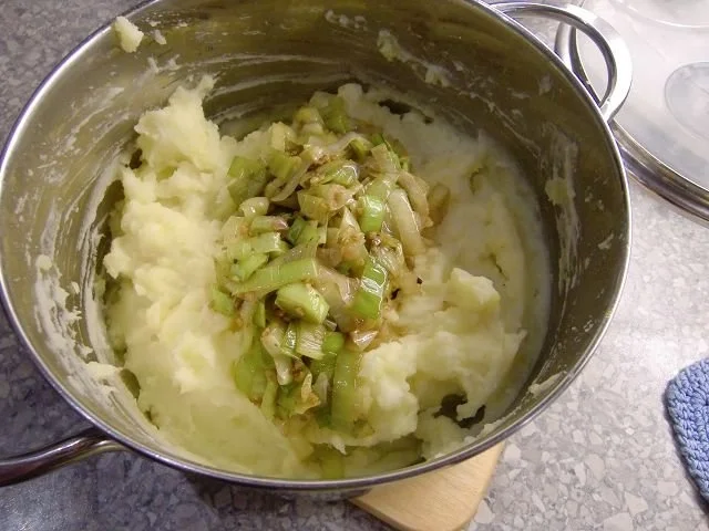 Rezept: Kartoffelstampf mit Lauch Bild Nr. 10 Kartoffelstampf mit Lauch - Rezept - Bild Nr. 10