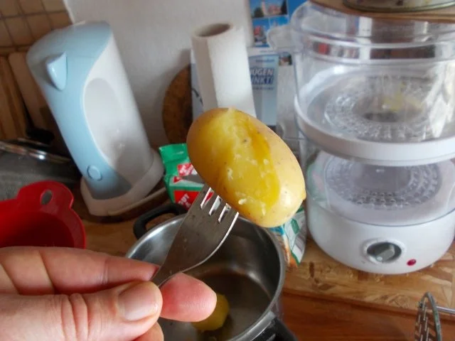 Fleischküchle mit Kartoffelbrei - Rezept - Bild Nr. 9