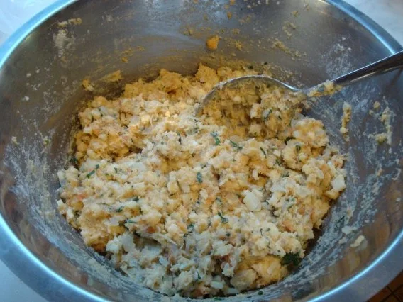 Südtiroler Käseknödel mit Speck und Kraut mit Rippchen - Rezept - Bild Nr. 2