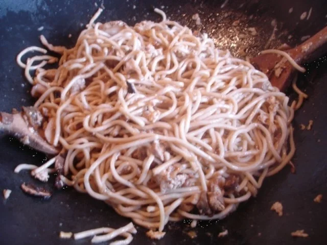 Ausgebackenes Schweinefilet mit Mie-Nudeln - Rezept - Bild Nr. 12