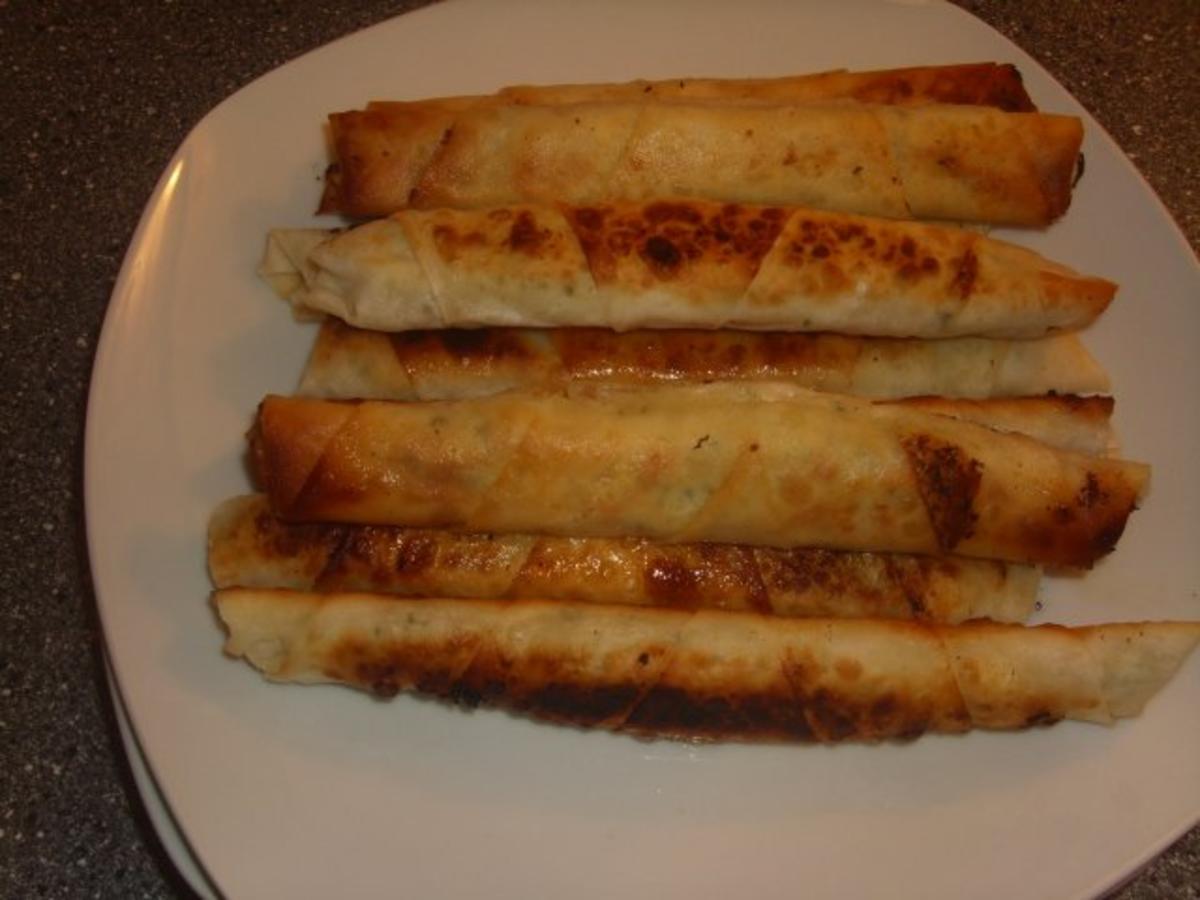 Sigaren Börek mit Schafskäse-Philadelphia creme - Rezept