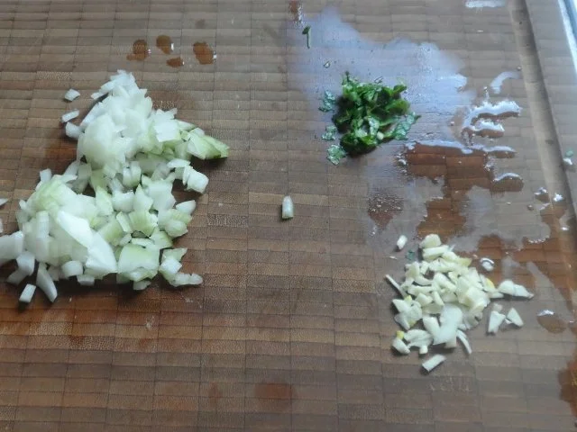 Rezept: Orientalische Couscous-Rosinen-Hackbällchen Bild Nr. 2 Orientalische Couscous-Rosinen-Hackbällchen - Rezept - Bild Nr. 2