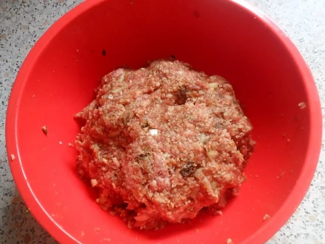 Rezept: Orientalische Couscous-Rosinen-Hackbällchen Bild Nr. 4 Orientalische Couscous-Rosinen-Hackbällchen - Rezept - Bild Nr. 4