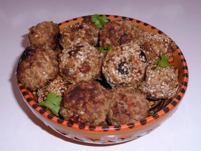 Rezept: Orientalische Couscous-Rosinen-Hackbällchen Bild Nr. 11 Orientalische Couscous-Rosinen-Hackbällchen - Rezept - Bild Nr. 11