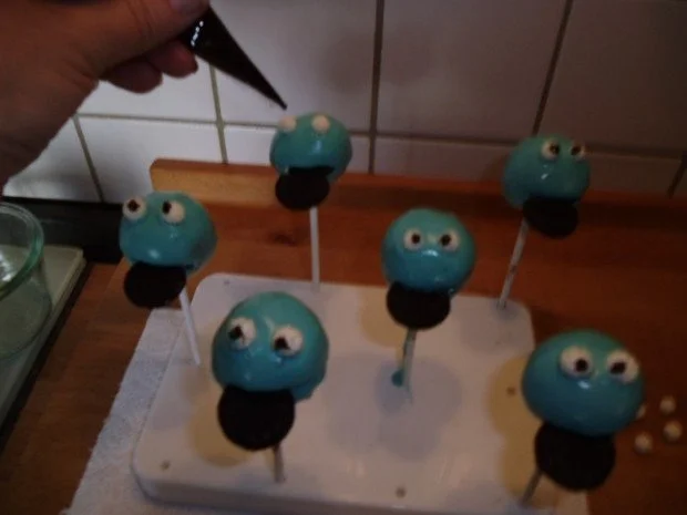 Rezept: Halloween - Cake Pops Bild Nr. 8 Halloween - Cake Pops - Rezept - Bild Nr. 8