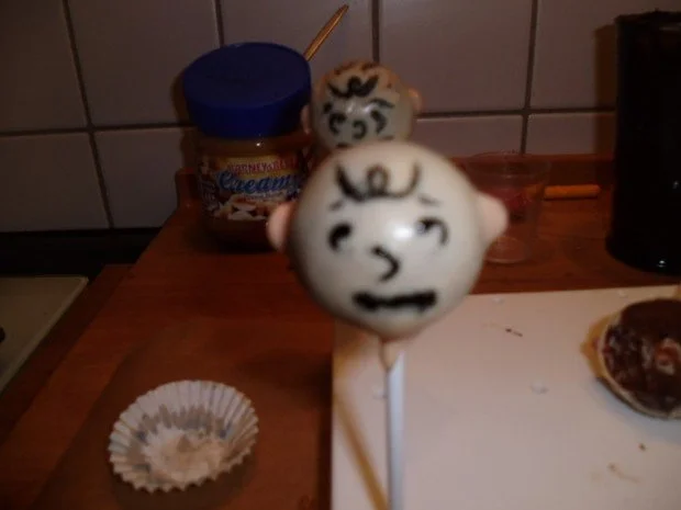 Rezept: Halloween - Cake Pops Bild Nr. 12 Halloween - Cake Pops - Rezept - Bild Nr. 12