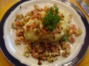Blumenkohl-Kartoffelstampf mit Nordseekrabben - Rezept