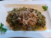Pilz-Rahmgeschnetzeltes auf Kräuterreis - Rezept