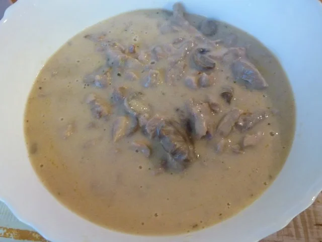 Rezept: Pilz-Rahmgeschnetzeltes auf Kräuterreis Bild Nr. 3 Pilz-Rahmgeschnetzeltes auf Kräuterreis - Rezept - Bild Nr. 3