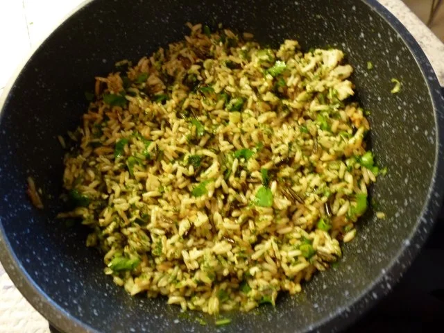 Rezept: Pilz-Rahmgeschnetzeltes auf Kräuterreis Bild Nr. 6 Pilz-Rahmgeschnetzeltes auf Kräuterreis - Rezept - Bild Nr. 6