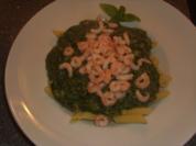 Pasta mit Spinat, Thunfisch und Krabben - Rezept