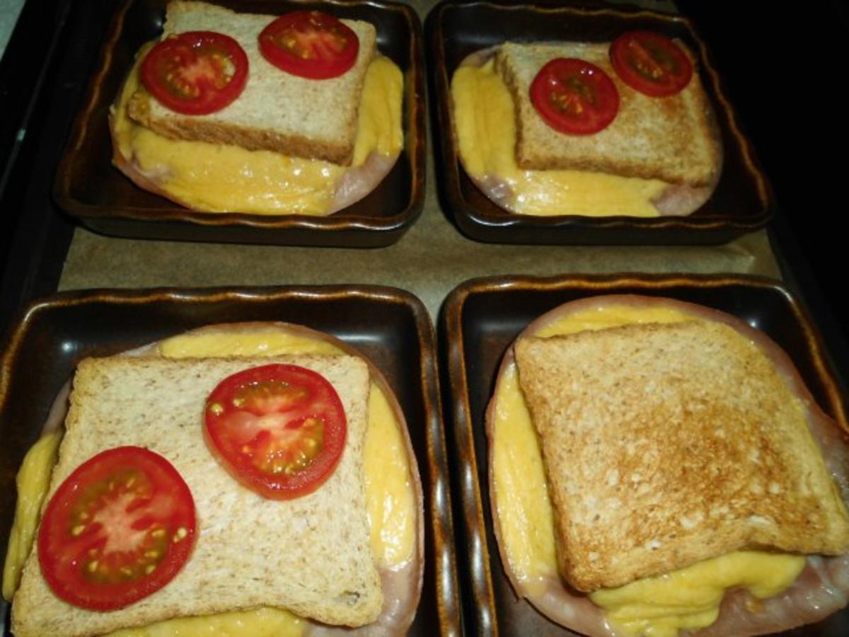 Bilder für Toast: Sandwich mit Käse und Schinken aus dem Ofen - Rezept