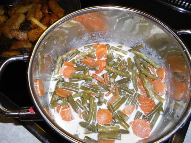 Rezept: Schnippelbohnen mit Möhren Bild Nr. 8 Schnippelbohnen mit Möhren - Rezept - Bild Nr. 8